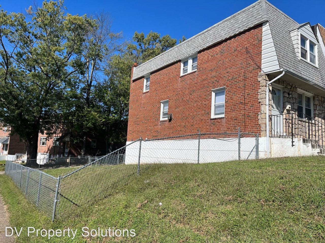 1414 Elson Rd - Photo 2 of 10