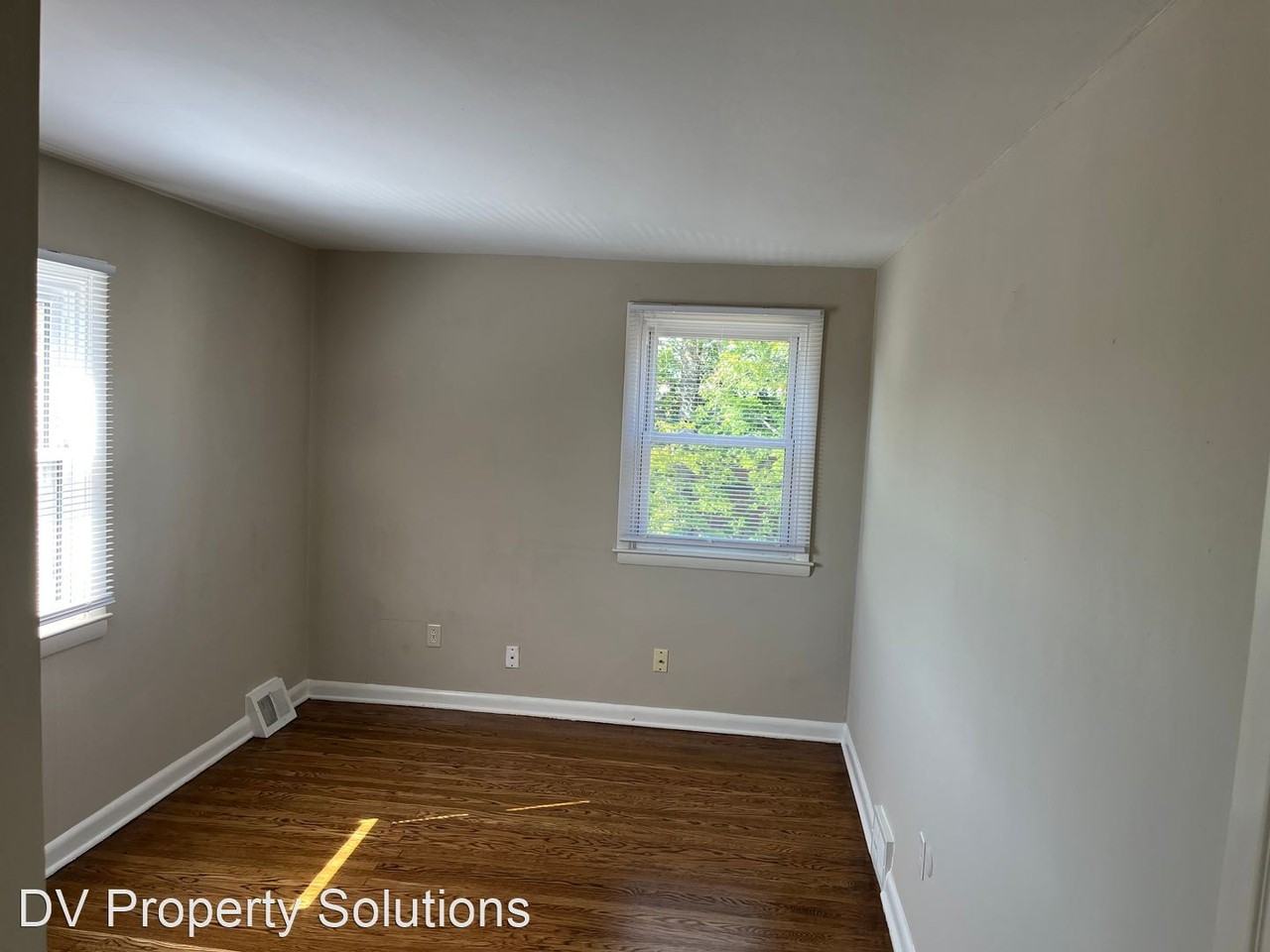 1414 Elson Rd - Photo 3 of 10