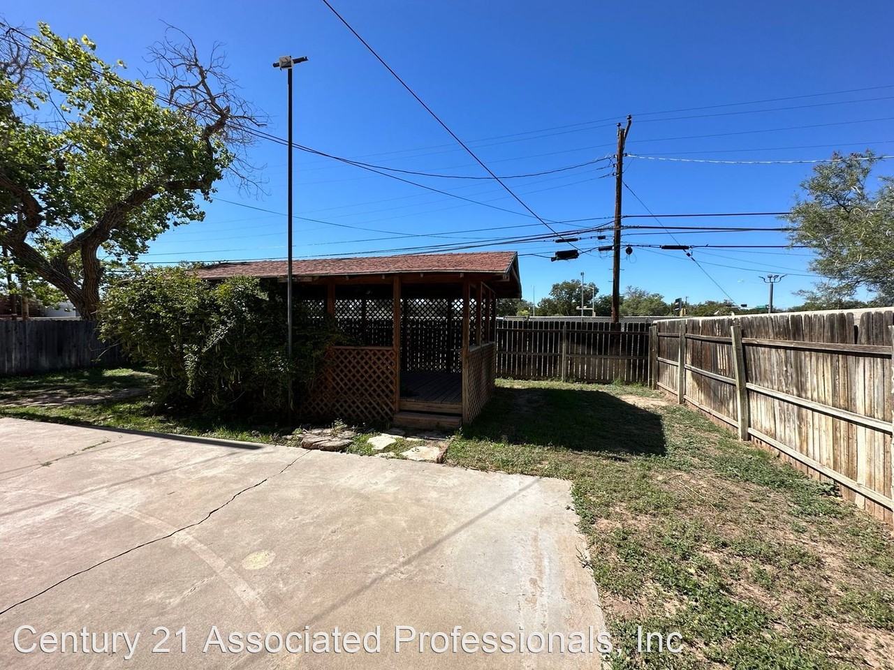 1029 N Eddy St - Photo 2 of 16