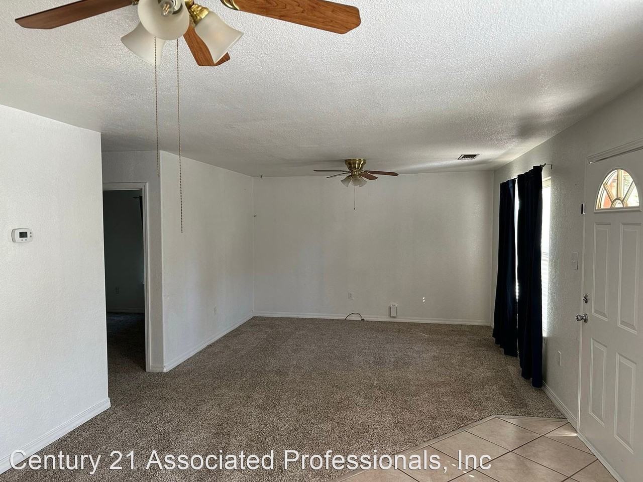 1029 N Eddy St - Photo 3 of 16