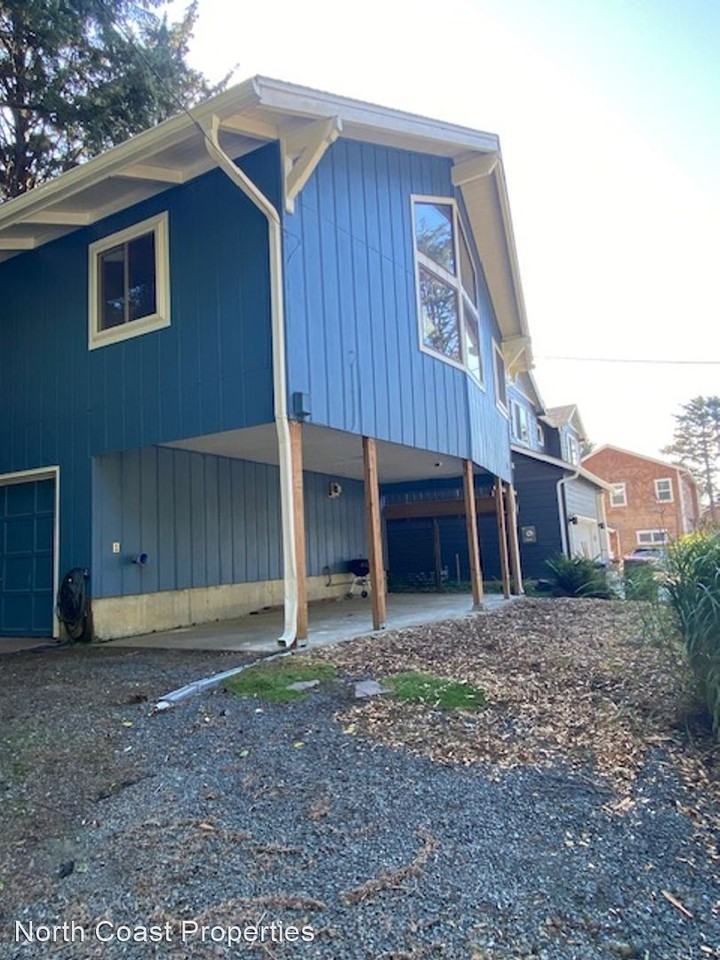 115 Ross Ln - Photo 3 of 17