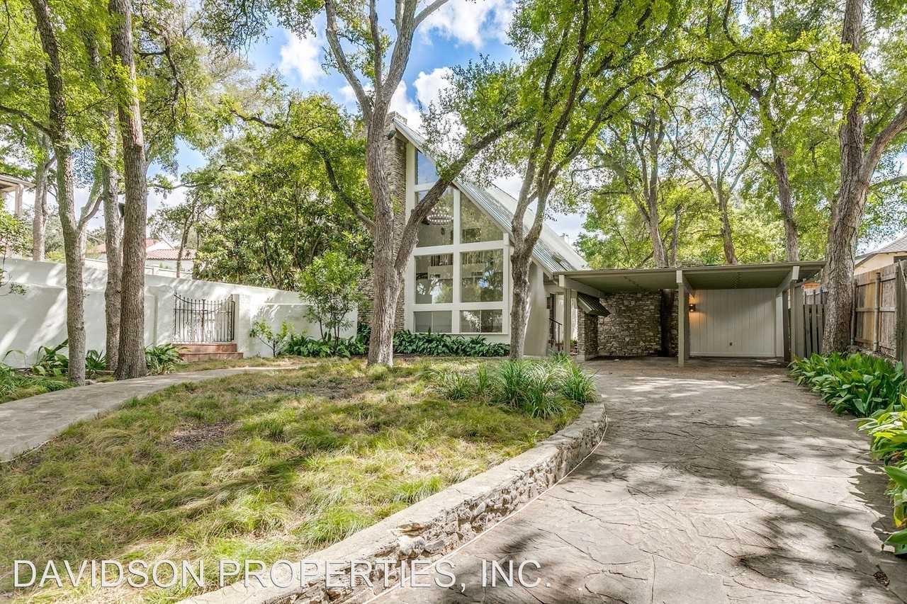 519 E Mandalay Dr - Photo 3 of 24