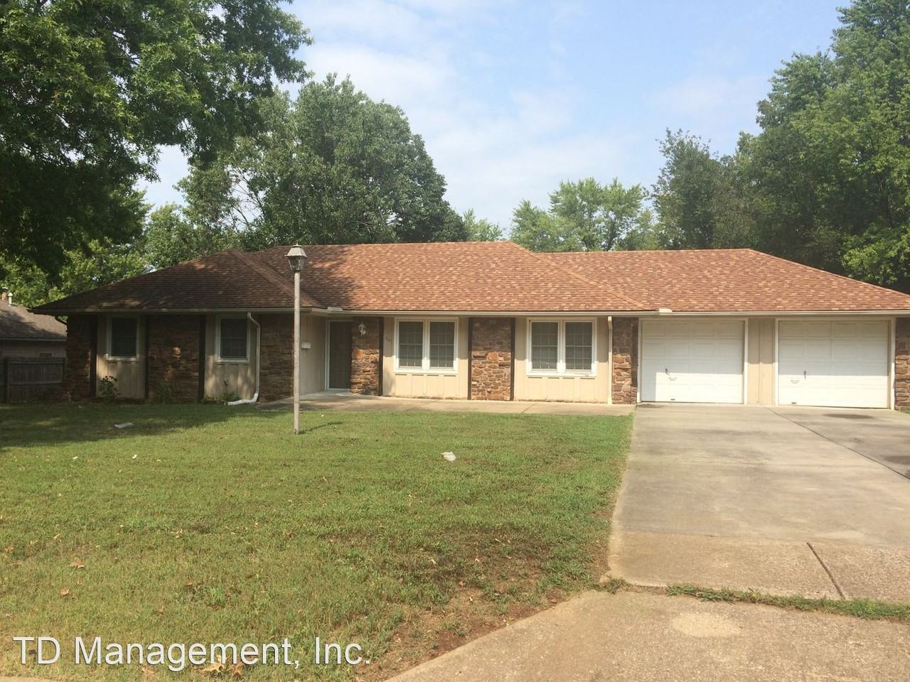 849 W Mel O Ct, Springfield, MO 65807 3 Bedroom House for 1,175/month