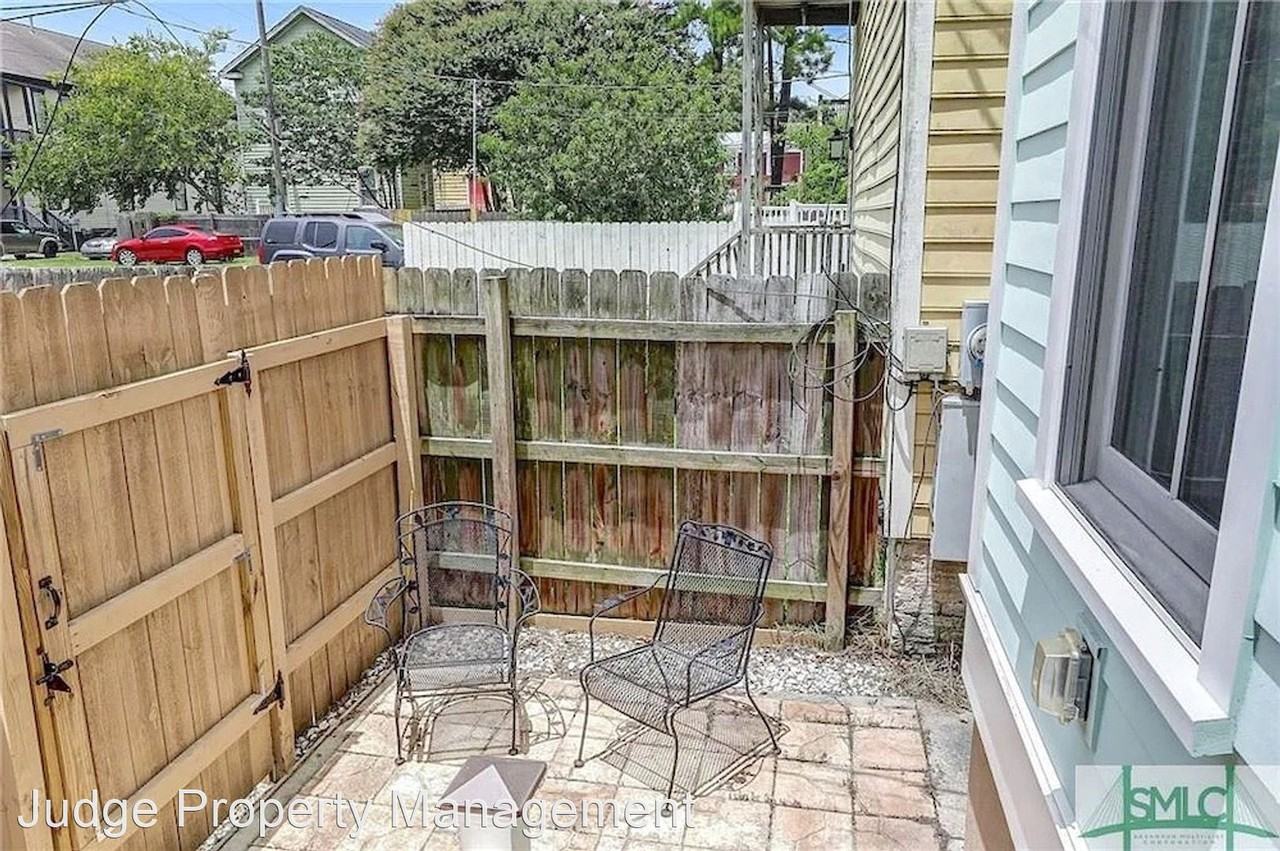 423 E 31st St - Photo 3 of 22