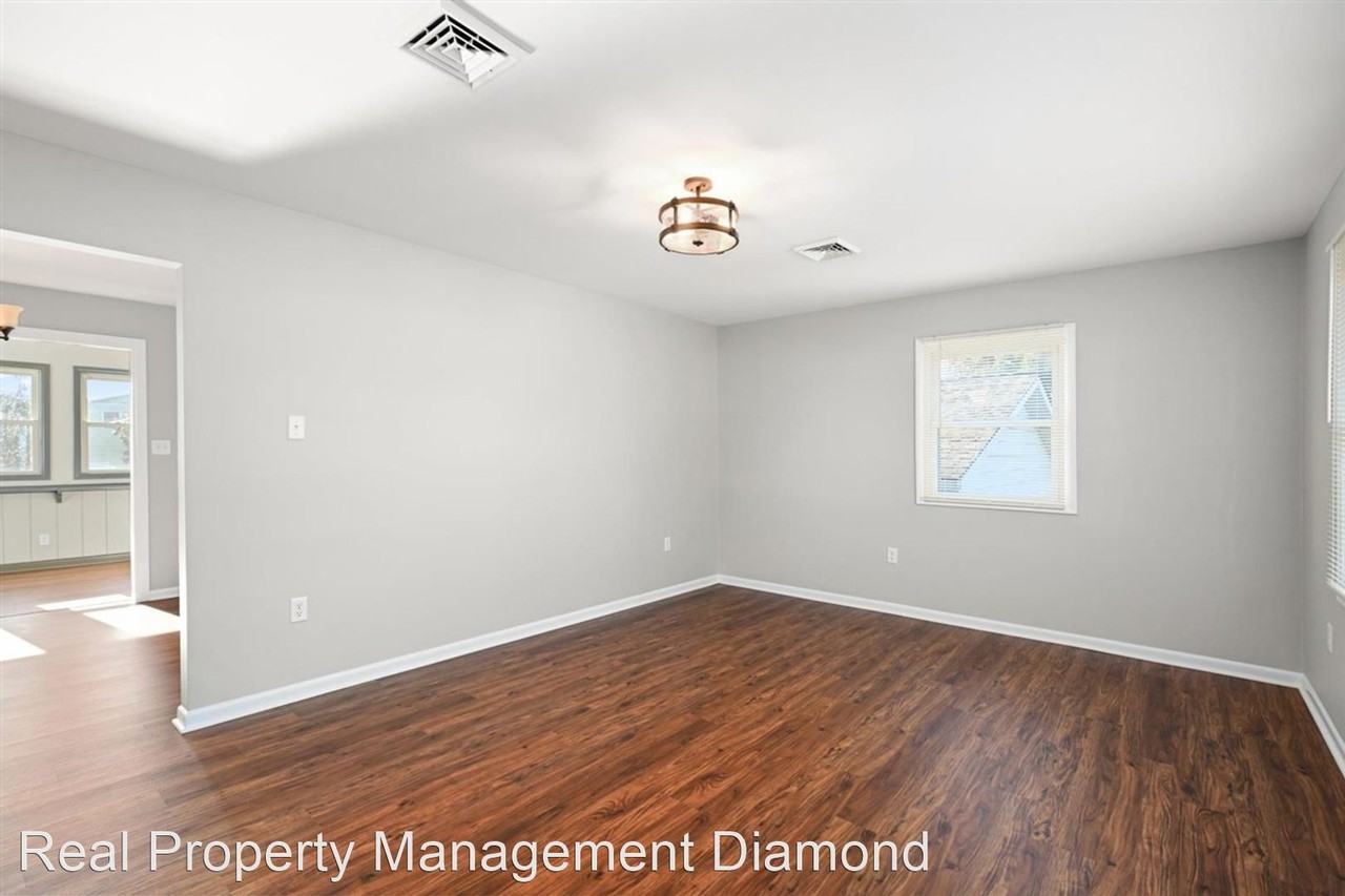 636 Evans Dr - Photo 3 of 23