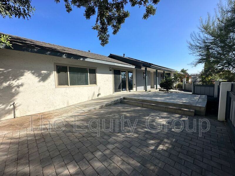 1522 W Monte Vista Ave - Photo 5 of 21