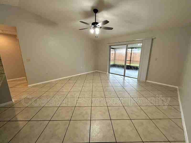 1042 Axlewood Cir - Photo 6 of 28