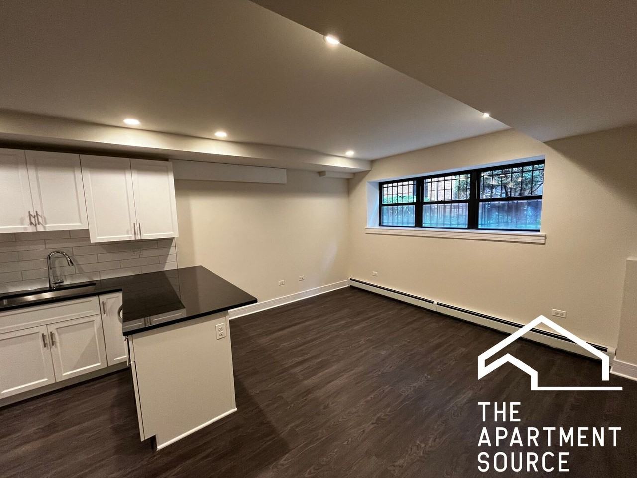 720 W Grace St #3S - Photo 4 of 10