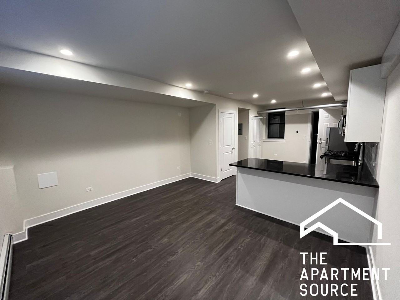 720 W Grace St #3S - Photo 6 of 10