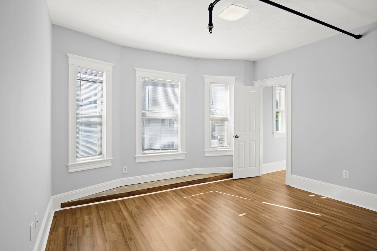 2 Walnut St #2 - Photo 6 of 21