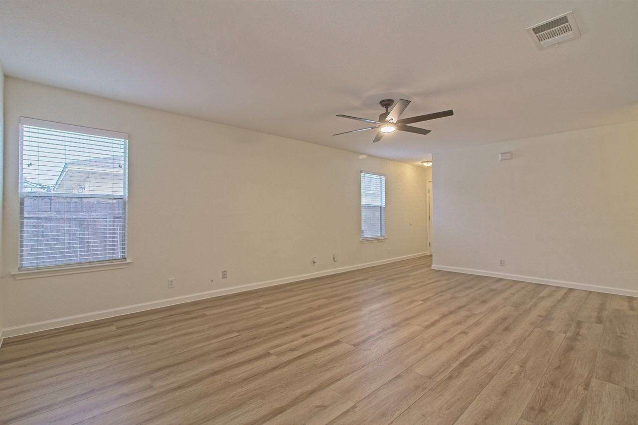 313 Avalanche Ave - Photo 7 of 30