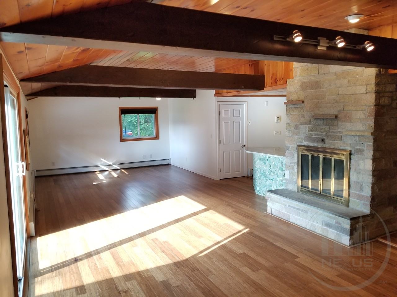 249 E Shore Dr - Photo 2 of 18