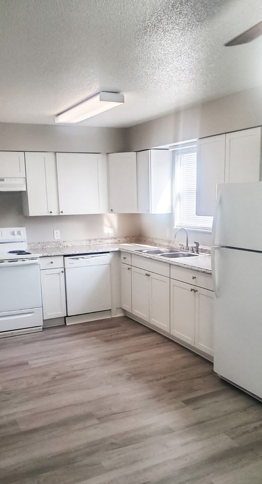 1837 Meadowland Ln #C - Photo 3 of 14