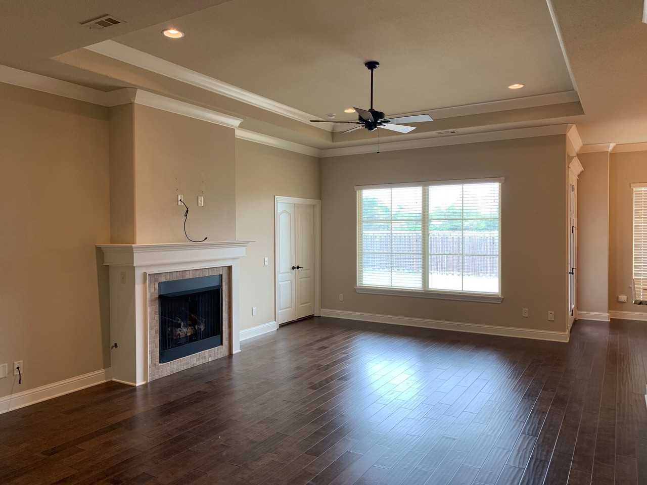 3895 Baltic St - Photo 2 of 12