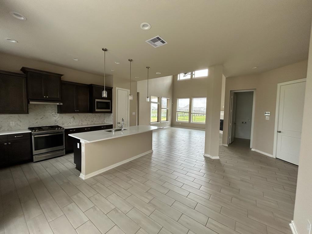 580 Santa Rosa Hills Dr - Photo 2 of 45