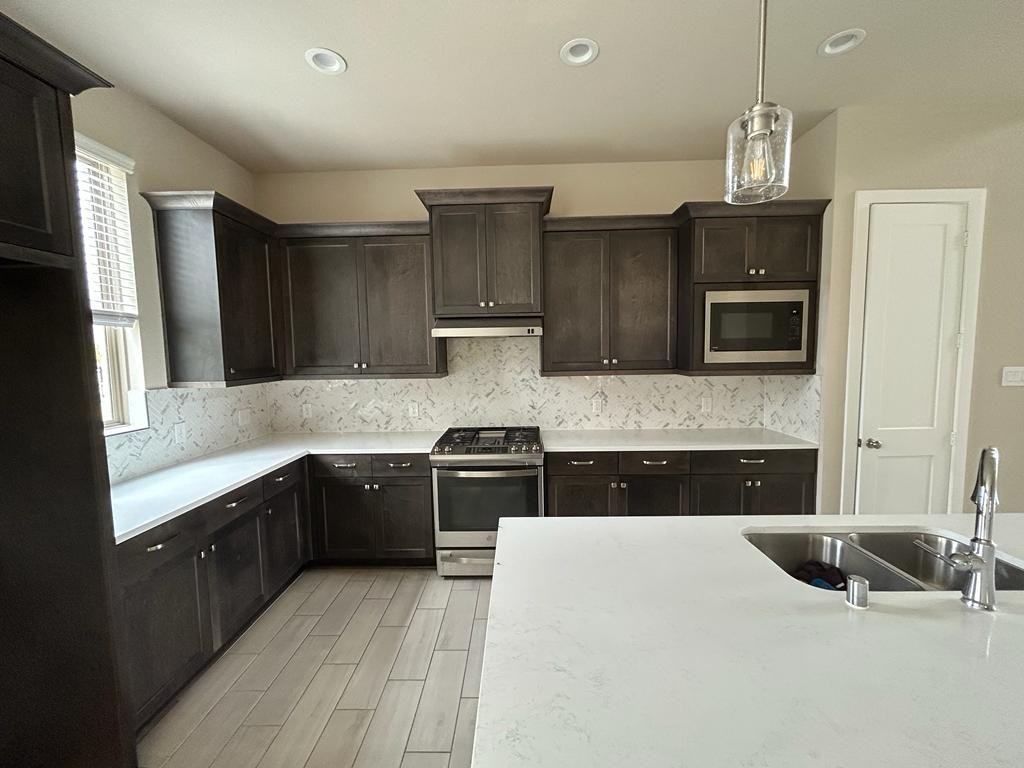 580 Santa Rosa Hills Dr - Photo 5 of 45