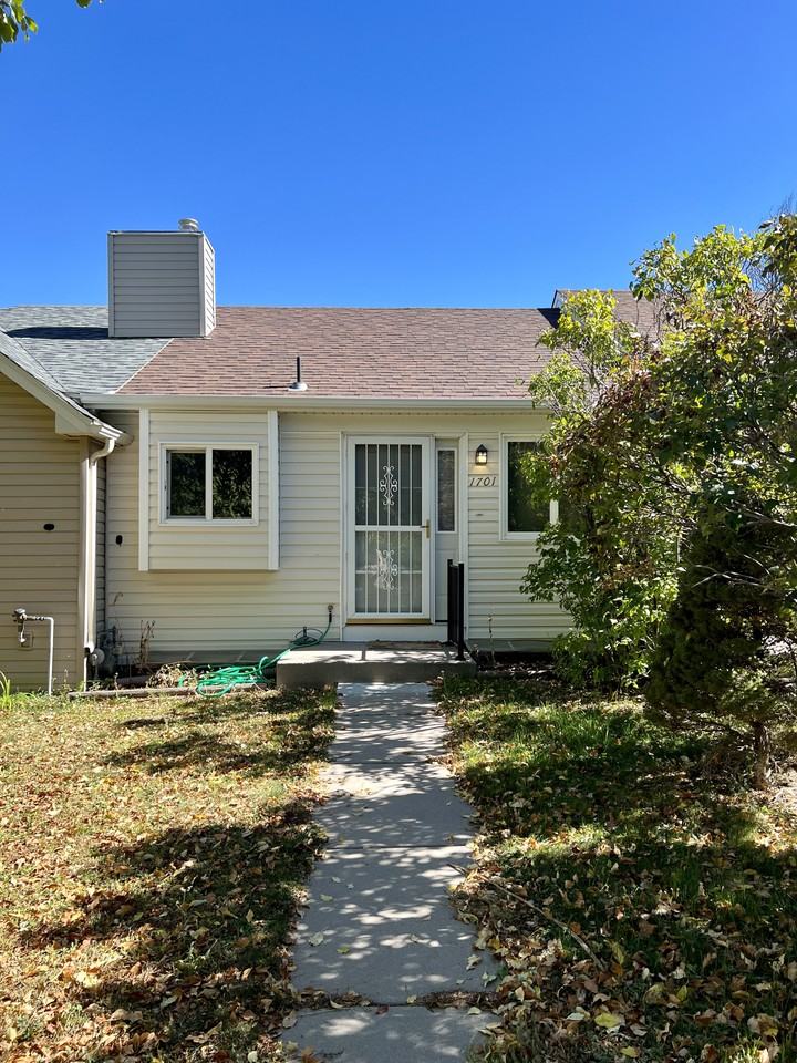 1701 Copperville Rd - Photo 2 of 13