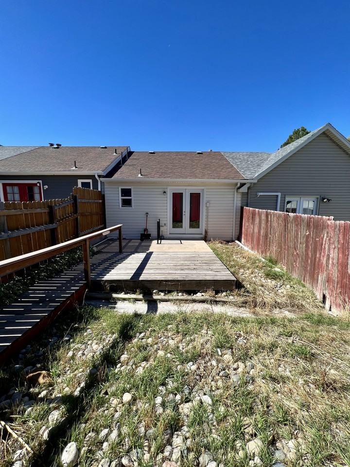 1701 Copperville Rd - Photo 3 of 13