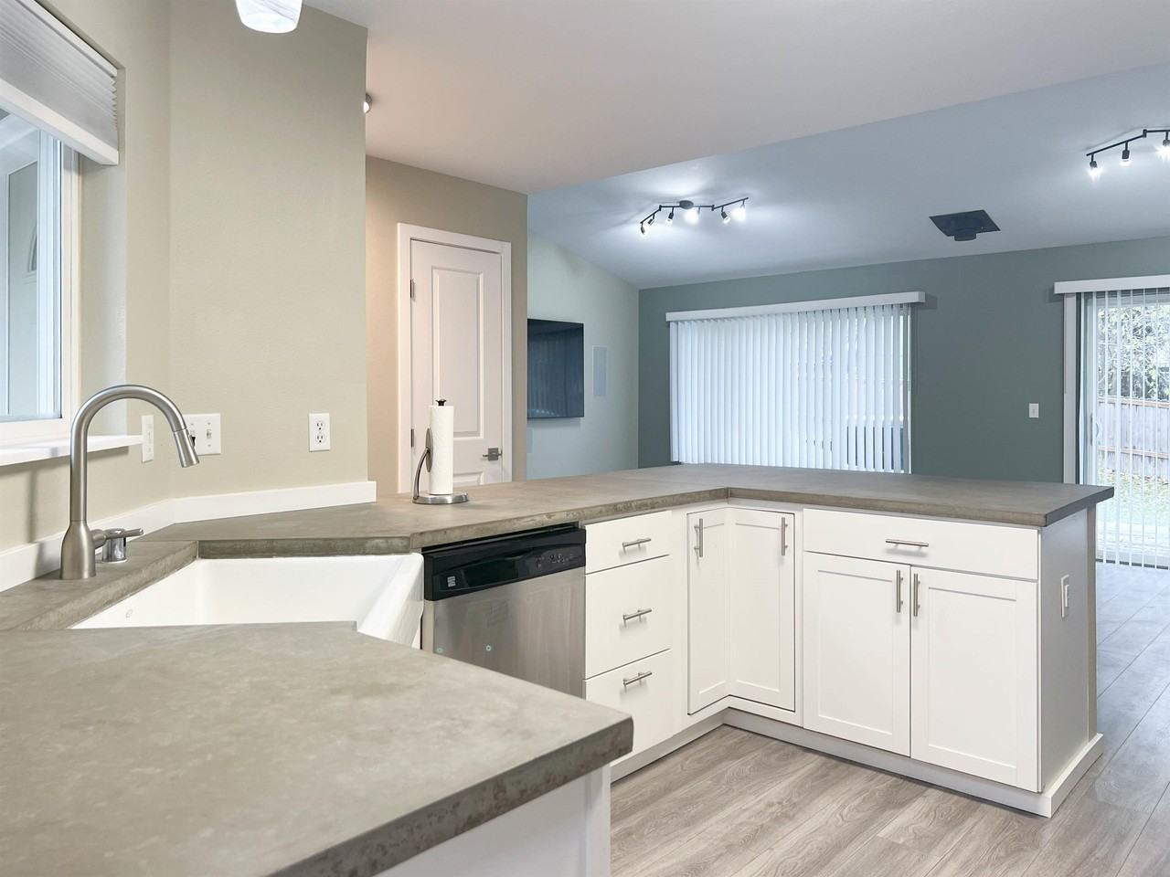 17416 Adams Ln #1 - Photo 6 of 33