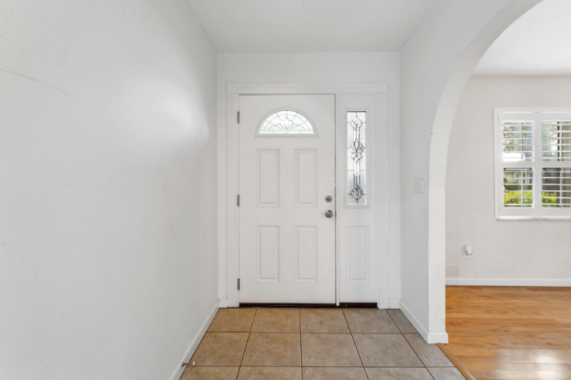 8350 Monarch Cir - Photo 3 of 25