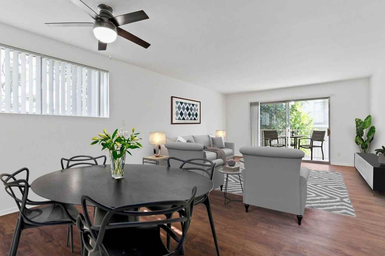 12317 Texas Ave - Photo 4 of 43