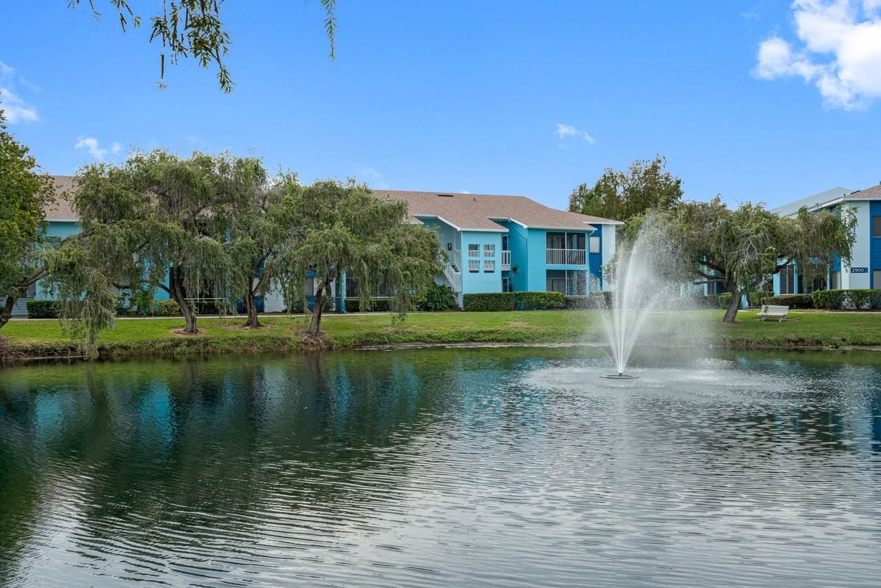 30 West Apartments - Photo 3 of 50