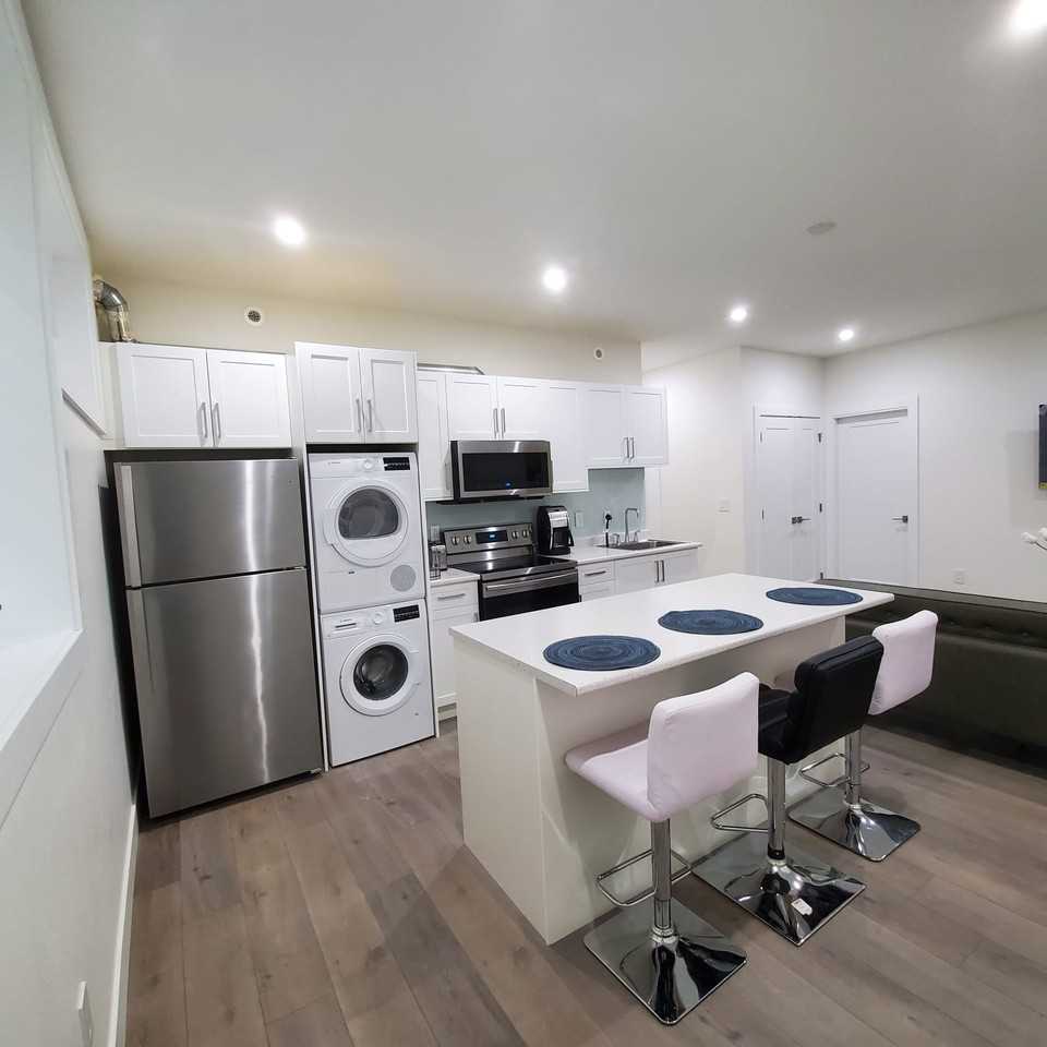 1053b Rochester Avenue - Photo 3 of 14