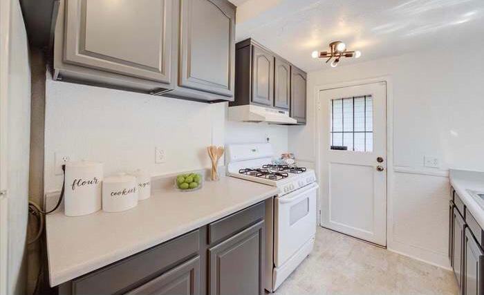 1902 88th Avenue - Photo 2 of 5