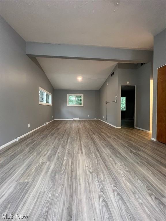 1110 La Croix Ave - Photo 2 of 13