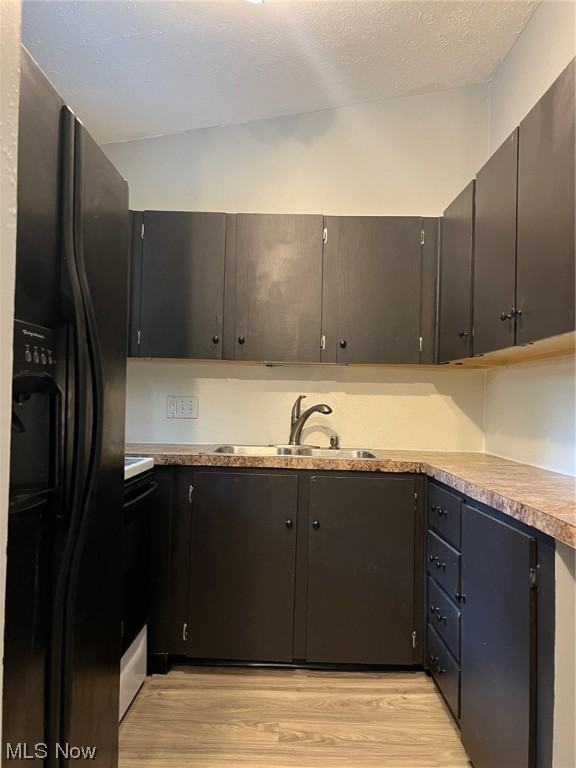 1110 La Croix Ave - Photo 3 of 13