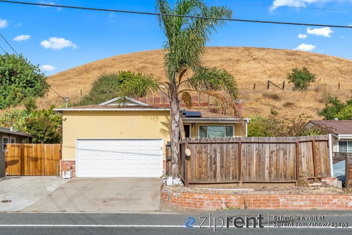 35944 Mission Blvd - Photo 2 of 29