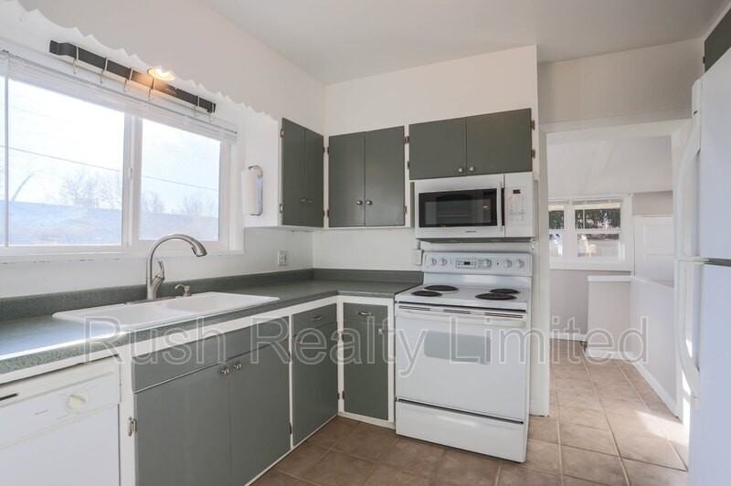 397 S Logan St - Photo 3 of 18