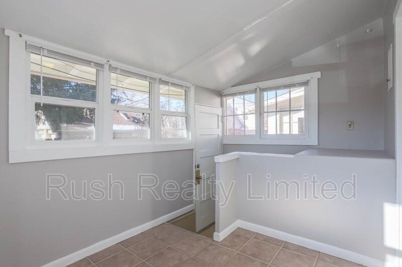 397 S Logan St - Photo 5 of 18