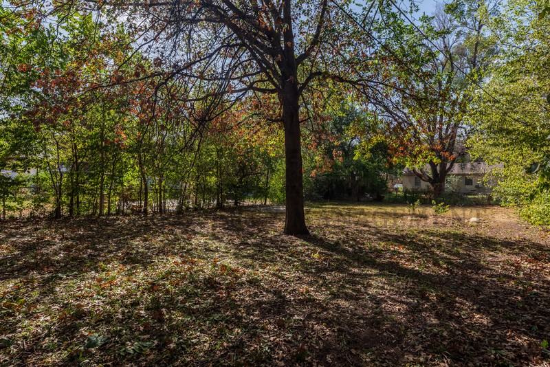 2511 N Woodland St - Photo 2 of 18
