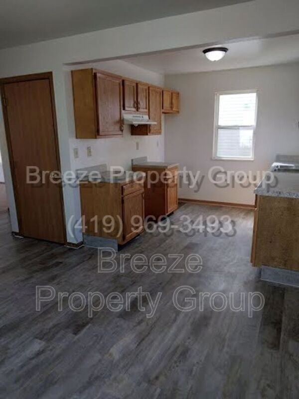 1457 N Huron St - Photo 3 of 10