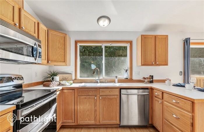 17611 Topper Ct - Photo 2 of 15