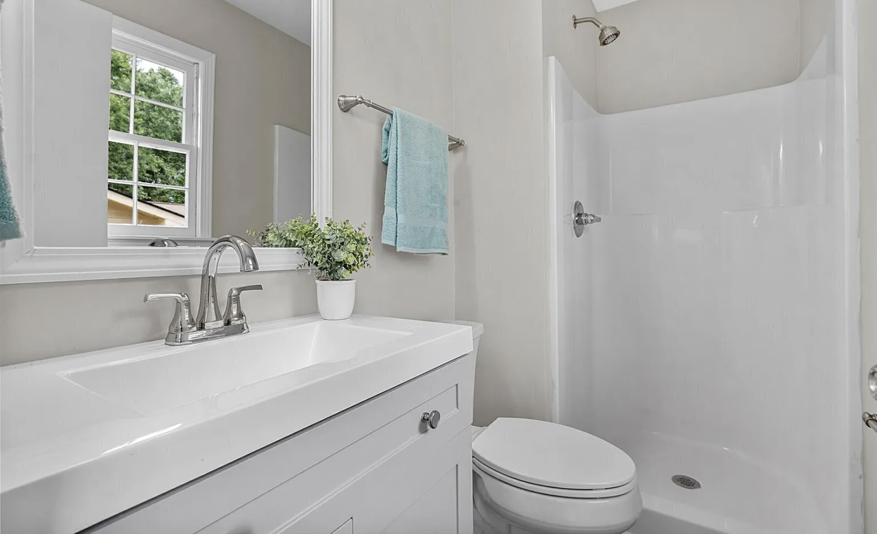 2545 Ridgecrest Dr Nw #NA - Photo 3 of 43