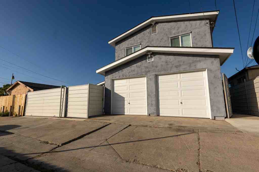 3911 Marine View Ave #NA - Photo 2 of 21