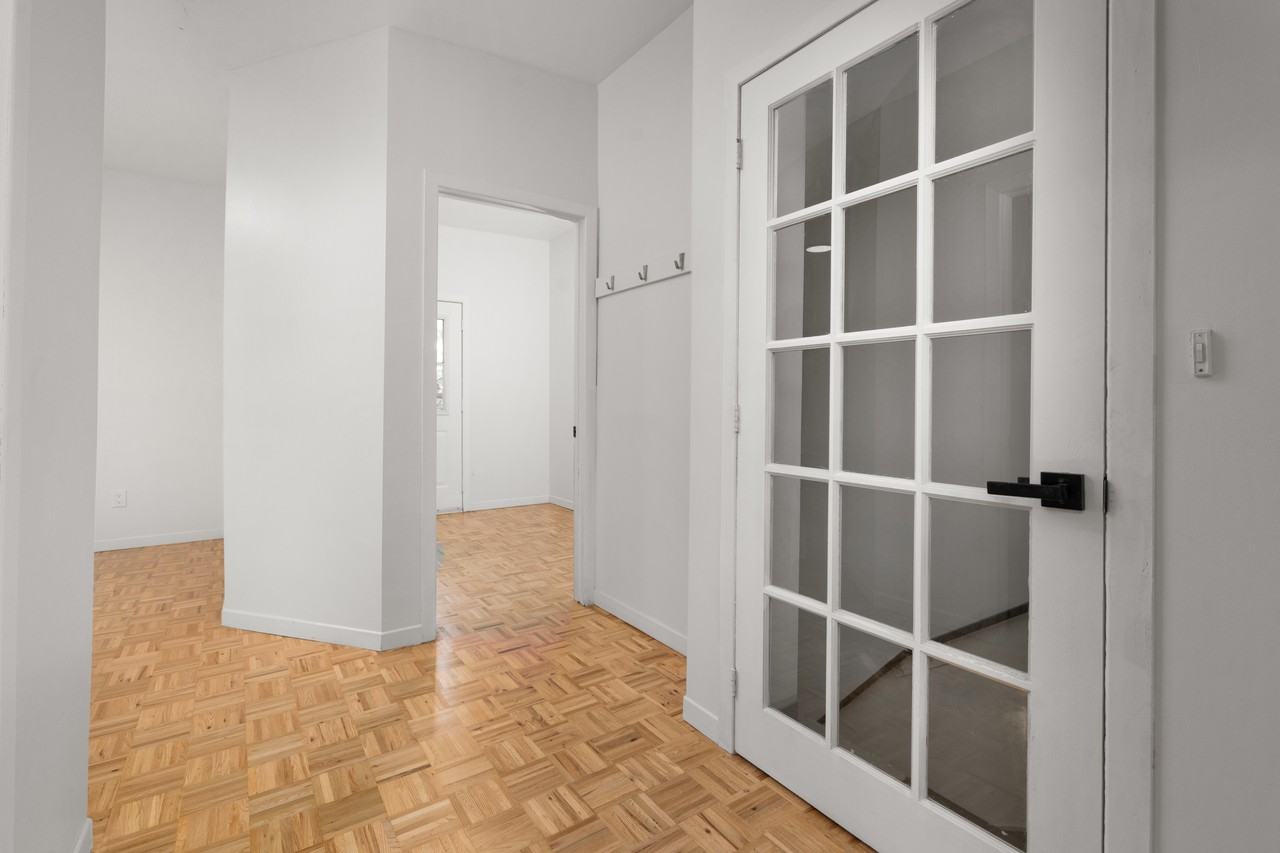 1686 Rue Leclaire - Photo 5 of 18