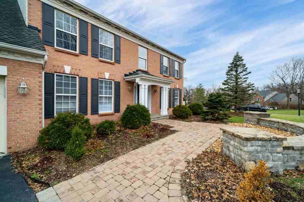 1105 Springridge Ct - Photo 2 of 34