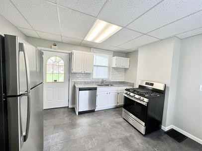 1401 Jefferson Ave - Photo 2 of 7