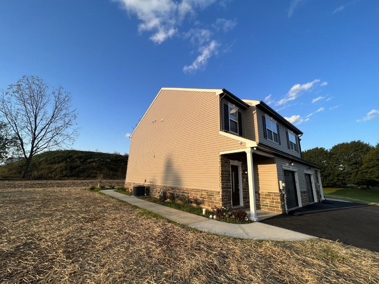 8451 Hamilton Blvd - Photo 3 of 28