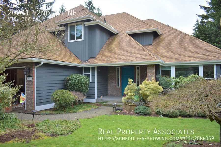 20211 42nd Ave Ne - Photo 2 of 30