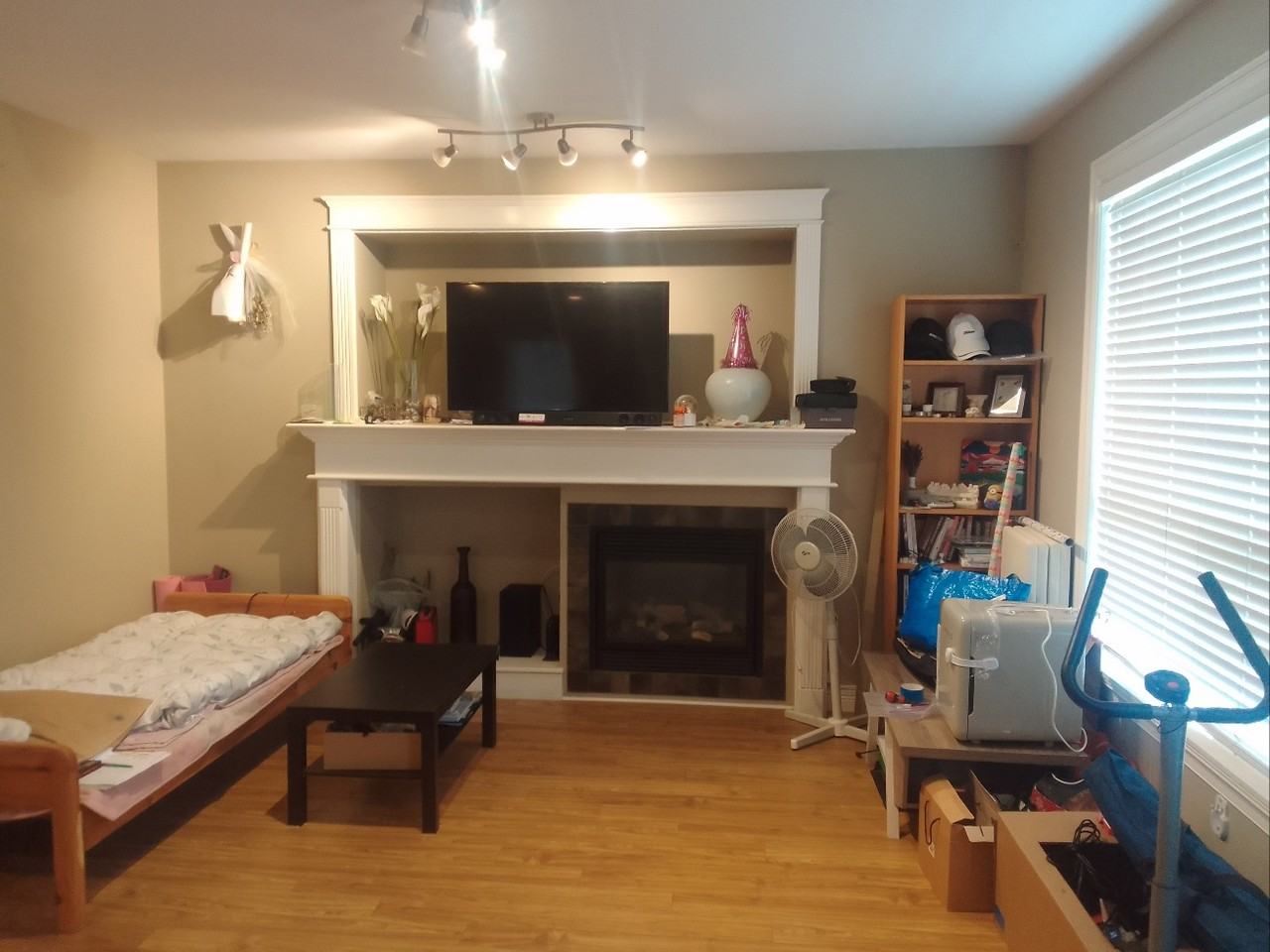 19411 66 Avenue - Photo 3 of 17