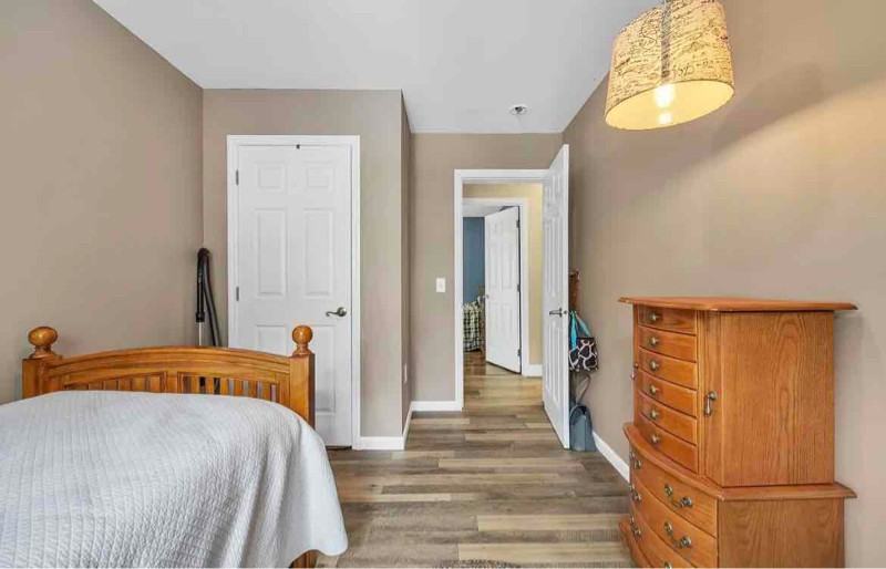 393 Nicolin Rd - Photo 3 of 17