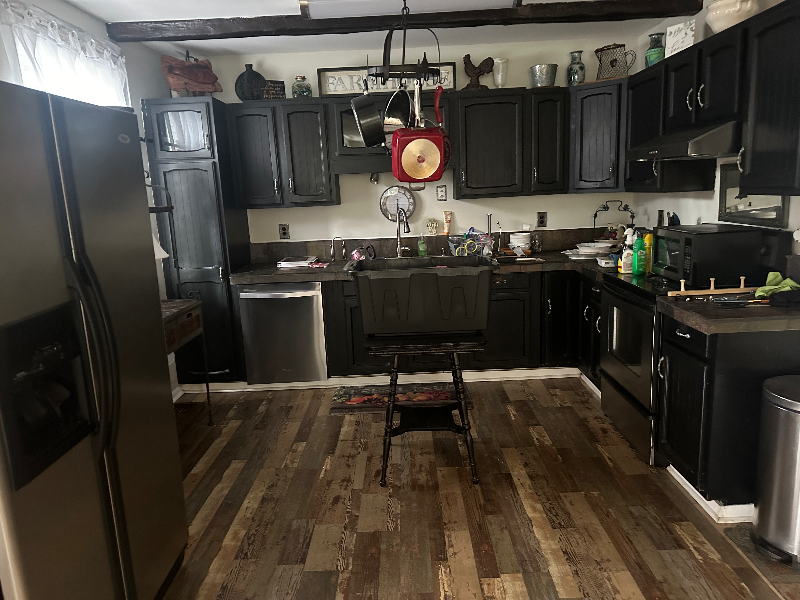 923 La Chere St - Photo 3 of 8