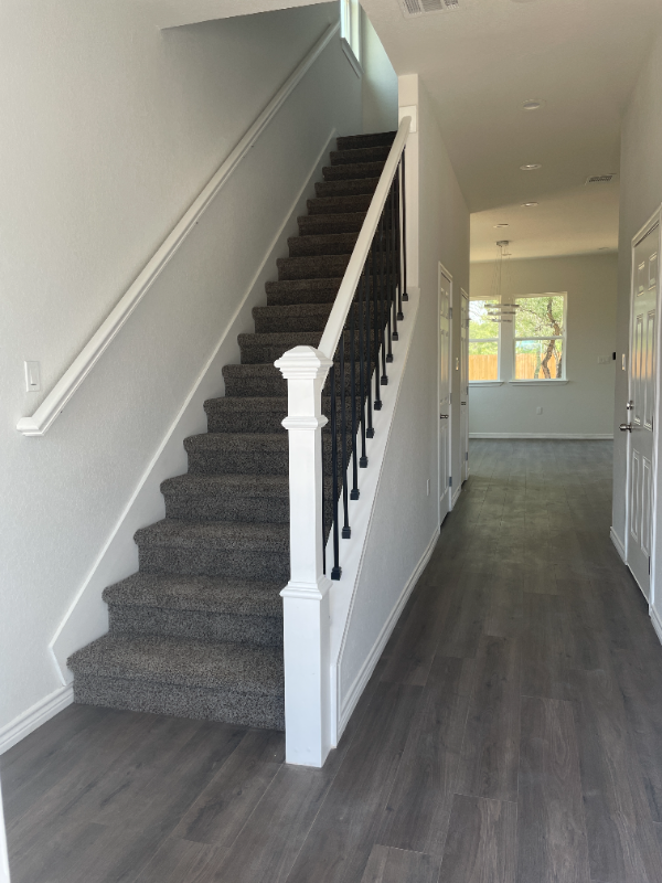 1201 Willow St - Photo 2 of 10