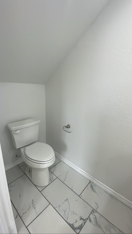 1201 Willow St - Photo 6 of 10