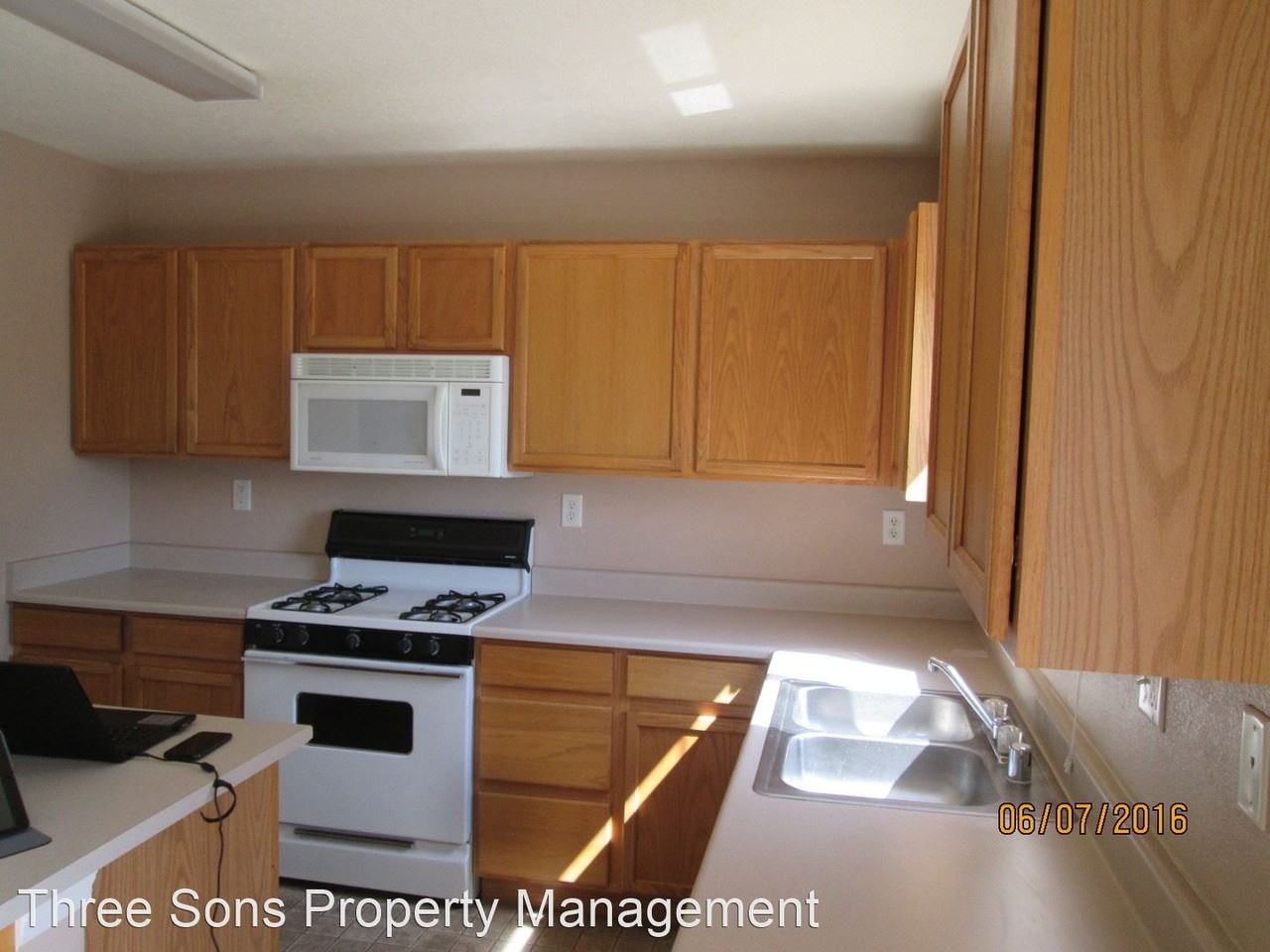 10236 Shawna St Nw - Photo 3 of 12