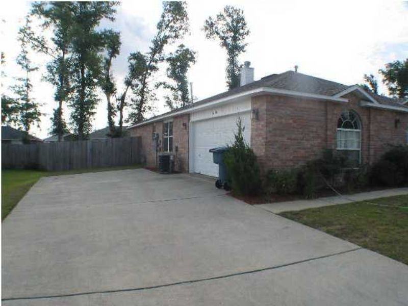 3148 Lost Creek Dr - Photo 2 of 9